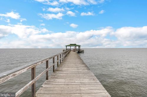 1219 Spruce Ave, Shady Side MD 20764-9562 exterior