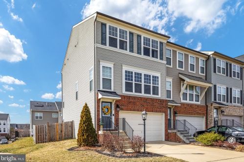 9224 Dawkins Crest Cir, Bristow, VA 20136-6183