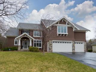 6560 Troendle Cir, Chanhassen, MN 55317-9344