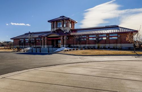 203 Kewaunee Way, Aurora CO 80016-4327 exterior