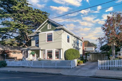 105 Monterey Ave, Del Monte Park, CA 93950-2811