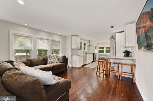 505 Mount Laurel Rd, Mount Laurel NJ  08054-9554 exterior