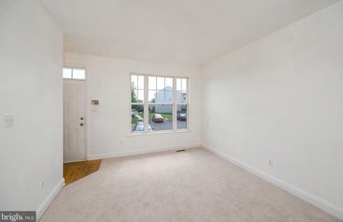 16866 Brandy Moor Loop, Woodbridge, VA 22191-4759
