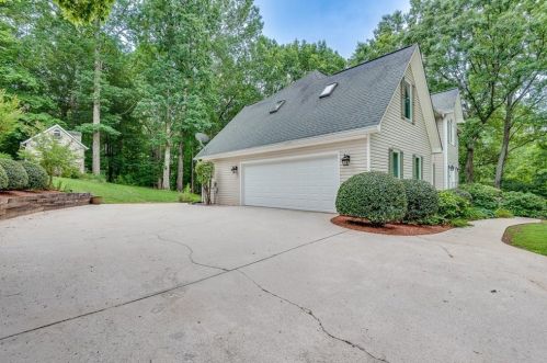 4502 Holly Forest Dr, Gainesville GA  30507-8897 exterior