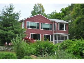 65 Bullocks Point Ave, East Providence, RI 02915-5318
