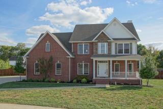 1010 Fox Hollow Pl, Adams, TN 37010-9178