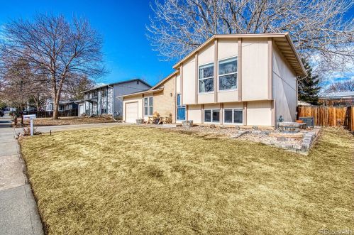 18947 61st Ave, Denver CO 80403-2103 exterior