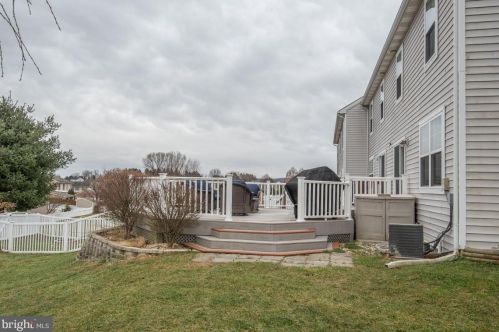 600 Fox Ridge Ln, Lebanon PA 17042-7692 exterior