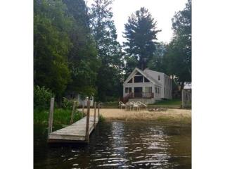 14 Millard Ct, Sandown, NH 03873-2730