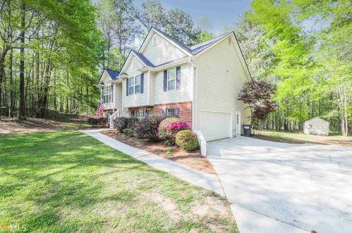 35 Four Oaks Dr, Newnan, GA 30263-5337