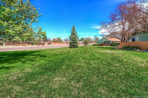 4571 Hannibal St, Denver CO  80015-1466 exterior
