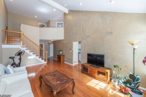 7 Sycamore Ln, Dover NJ  07869-3704 exterior