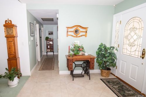 2517 Hilda Pl, Anaheim, CA 92806-4707