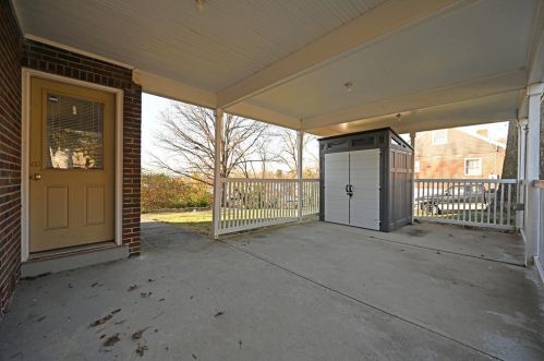 221 Harvest Ln, Cincinnati OH exterior