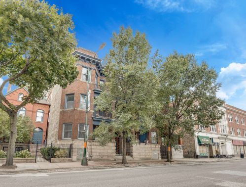 545 Belmont Ave, Chicago, IL 60657-4616