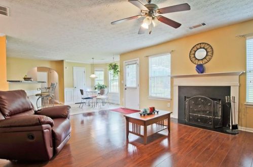 1605 Gallup Dr, Stockbridge GA  30281-2481 exterior
