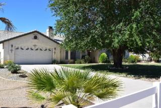 15155 Walnut St, Hesperia CA  92345-3316 exterior