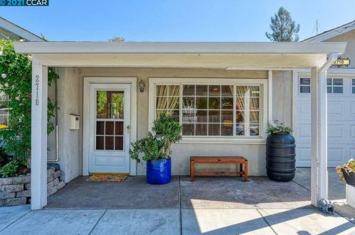 2710 Sycamore St, Pacheco, CA 94553-2928