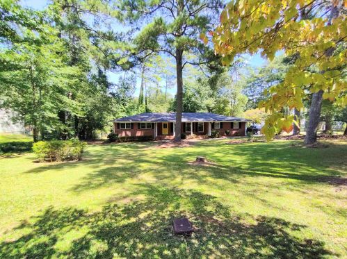 2368 Valley Dr, Lithonia, GA 30078-3128