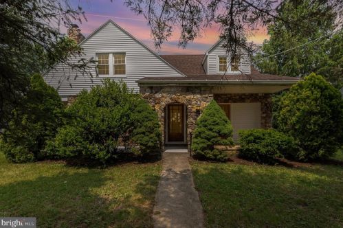 211 York Rd, Carlisle PA  17013-3154 exterior