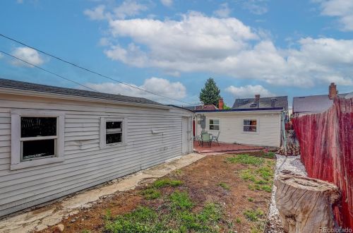 753 Knox Ct, Denver CO  80219-3360 exterior
