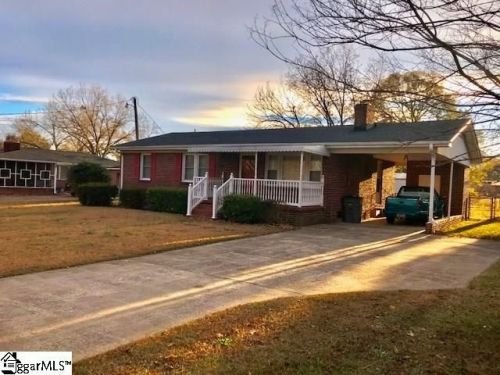 204 Rangeview Cir, Greenville, SC 29617-3152