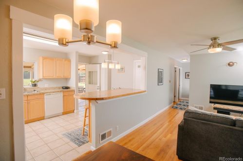 4720 Yale Ave, Denver CO  80222-6539 exterior