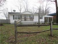 75 1st St, Monteagle, TN 37356-7401