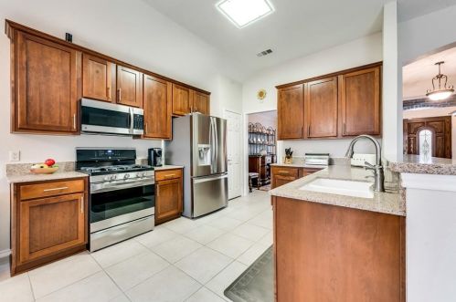 1504 Caldwell Cir, Carrollton TX 75010-6433 exterior