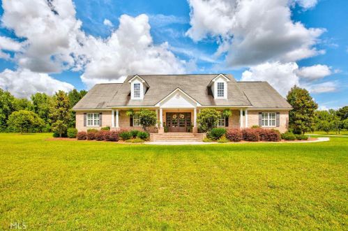 100 Wakefield Dr, Pineora, GA 31312-3947
