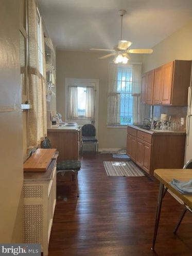 4527 15th St, Philadelphia, PA 19140-1101