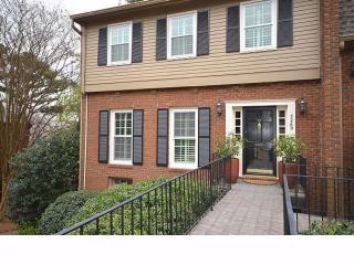 5269 Glenridge Dr, Atlanta, GA 30342-1354
