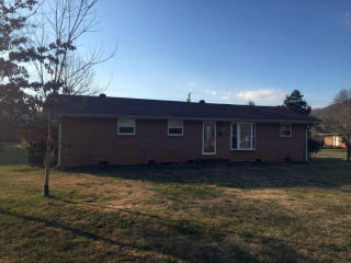 1029 Francis Ave, Jasper, TN 37347-2904