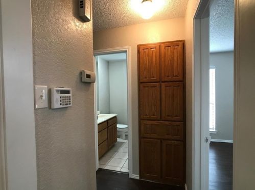 8204 Alsace Ct, Fort Worth TX  76134-4811 exterior