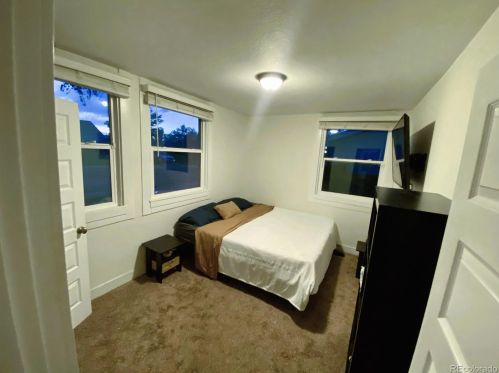 2250 Zuni St, Englewood CO  80110-1058 exterior