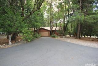 20600 Cedar View Dr, Michigan Bluff, CA 95631-9724