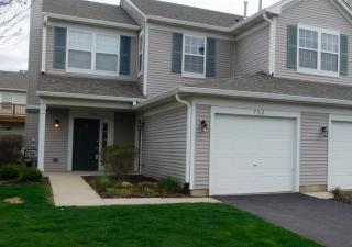 750 Woodewind Dr, Naperville IL  60563-3943 exterior