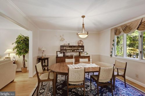 17501 New Hampshire Ave, Ashton MD  20861-9791 exterior