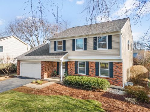 9 Andover Ln, Geneva, IL 60134-1810