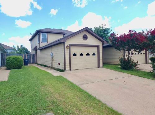 5202 Mountain Spring Trl, Fort Worth TX  76123-2885 exterior