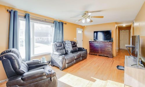 1306 Montego Dr, Springfield OH  45503-6223 exterior