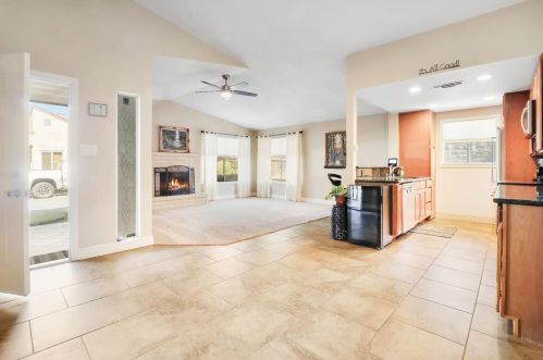559 Brandywine Dr, Lodi, CA 95240-6161