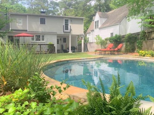 627 Hillpine Dr, Atlanta GA  30306-3222 exterior