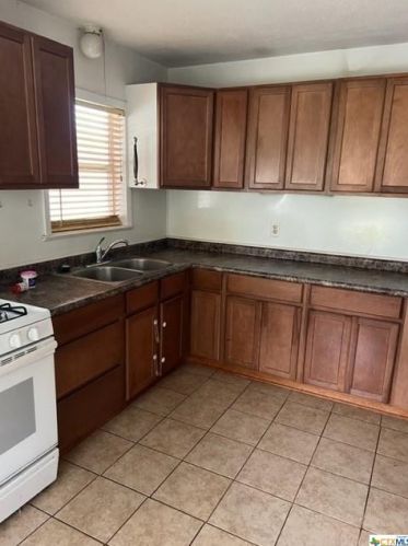 1720 Leon Dr, Green Lake, TX 77979-4637
