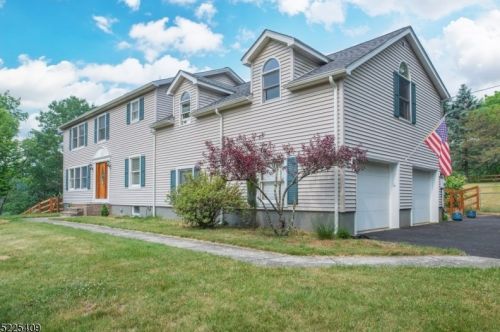 2 Stillwater Rd, Fredon, NJ 07860-5041
