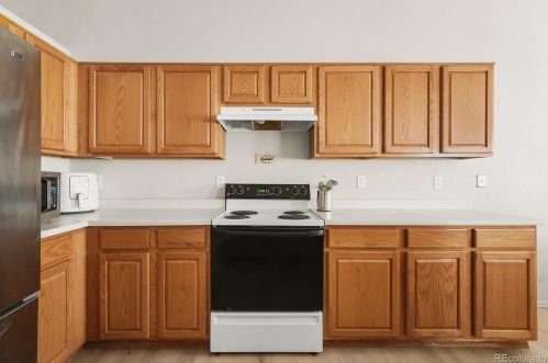 5224 Nepal Way, Aurora CO 80015-6441 exterior