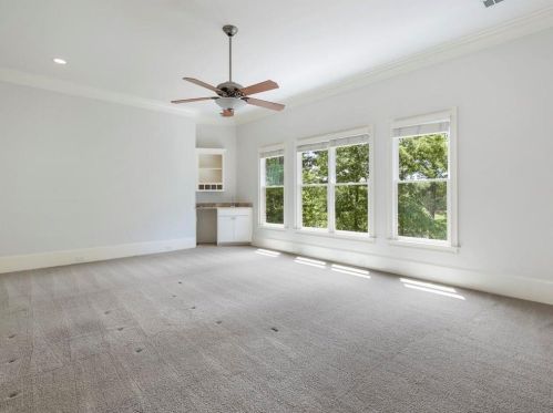 318 Manchester Ln, Villa Rica, GA 30180-3639