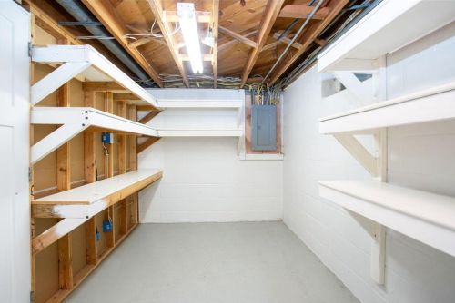 1616 Demont Ave, Saint Paul MN  55109-2112 exterior