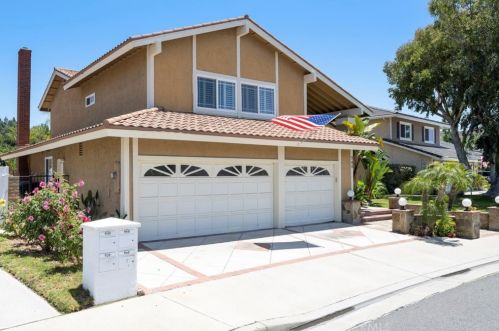 940 Jay Cir, Anaheim, CA 92808-2105