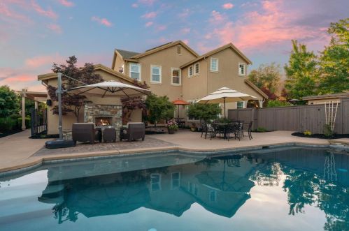 6507 Preston Way, Folsom, CA 95762-5260